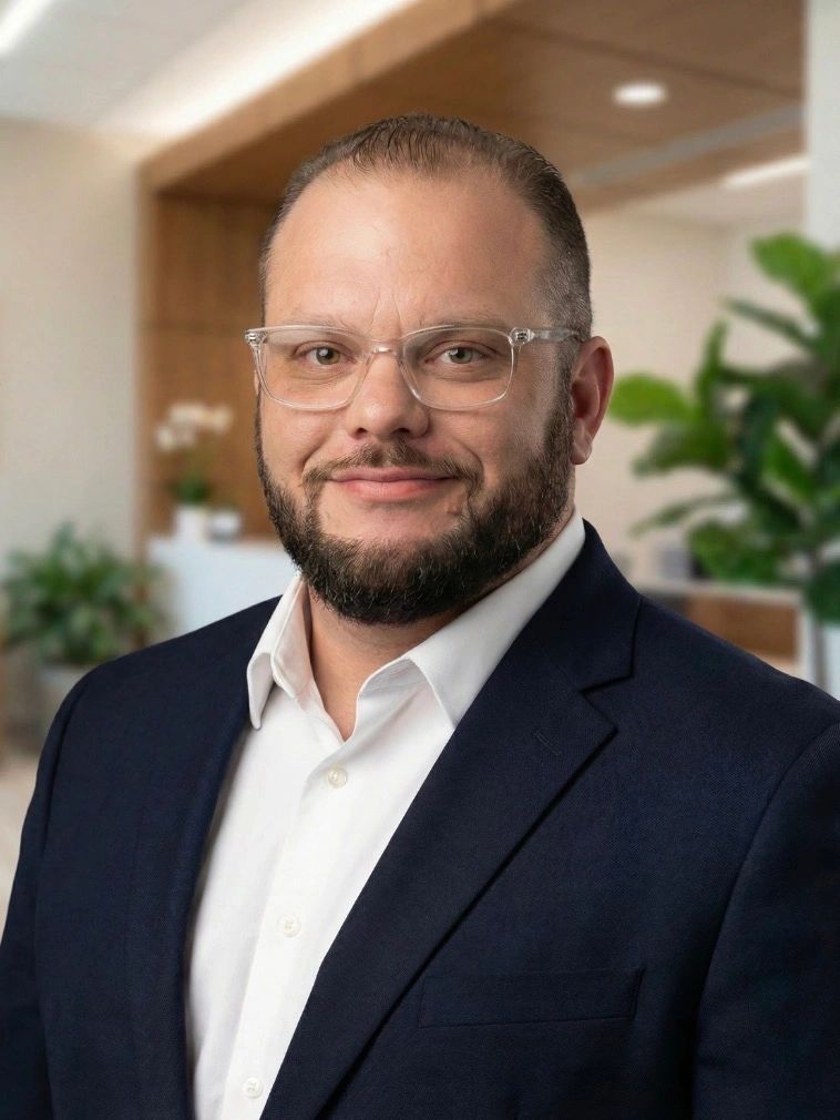 Portrait of Dr. Dorian Kammann, Move Easy Chiropractic